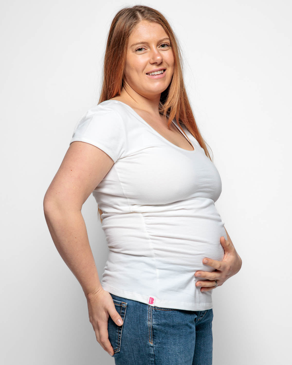 Maternity shirt sleeved t-shirt in White Organic Cotton for pregnancy